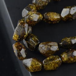 Dark green classic style amber beads necklace